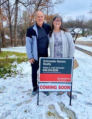 Meet Bobby and Julie! Our favorite St. Louis realtor team!