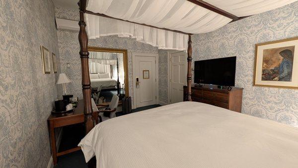 Queen room in the carriage house