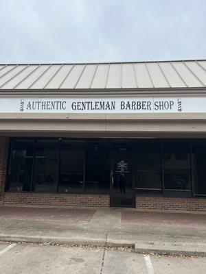 Authentic Gentleman barbershop #fortworth #tcu #barbershopnearme
