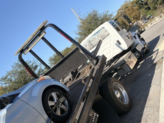 Jus dropping the car off nothing bad