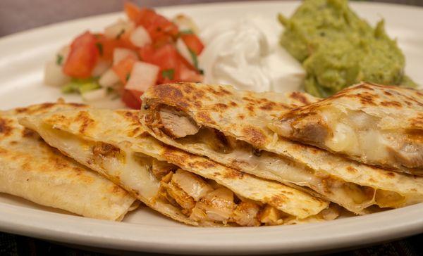 Krispy chicken quesadilla