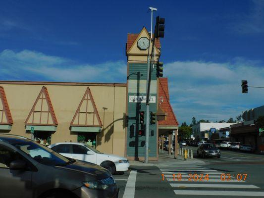 La Mesa Boulevard Trolley Station