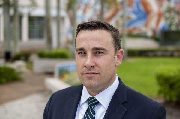 Richard J Casey III, Esq