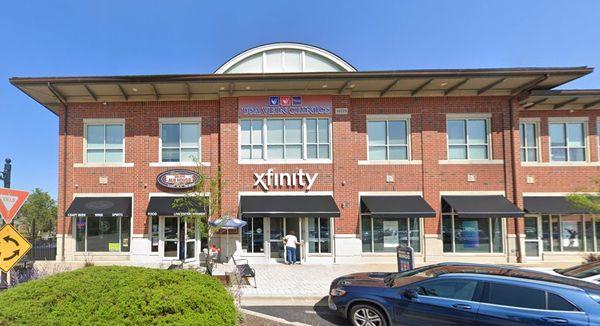 See Dr. Fan at our Orland Park clinic!