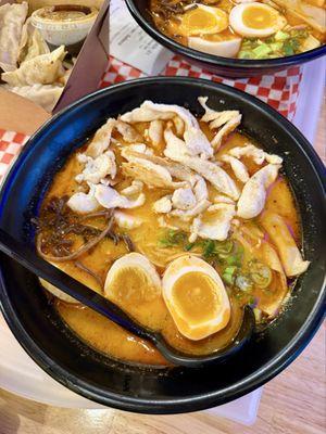 Spicy tonkotsu with chicken