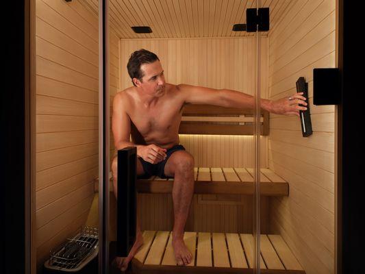 Enjoying a heat bath in a TYlo Sauna