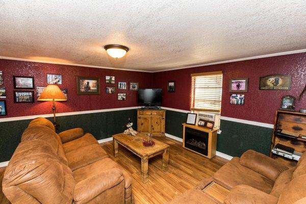 Vacation cabin rentals at Whitney's Almost Everything Outdoors, Lake Whitney TX