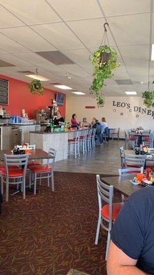 A small uncrowned diner