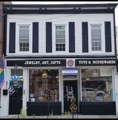 New location for the City Island Chamber of Commerce is 271 City Island Ave