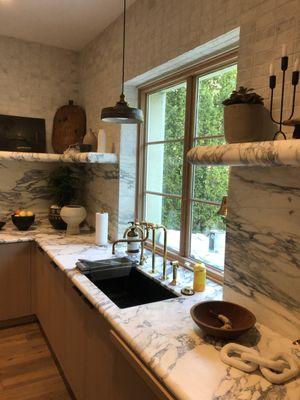 Castillo Contracting Group