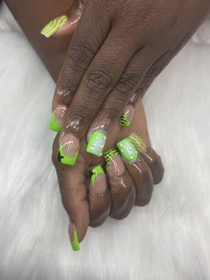 Custom design by Brianna.