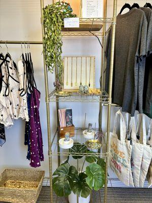 Mystic Sister on Main