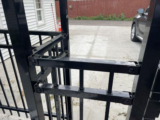 Shows the new connectors used