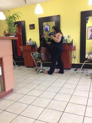 Delia's Dominican Hair Salon