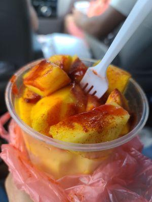 Mango con Chamoy y Tajin