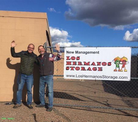 Banner graphics were very high quality. The Chile Bros at Los Hermanos Storage could not be more satisfied with the end product.