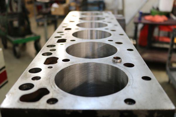 H & W Service Center