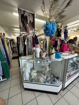 Massaky's Bridal & Tuxedo