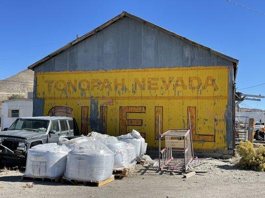 Doug's Auto Body Shop