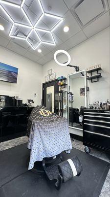 Un Studio pequeño pero cómodo y limpio . Donde vivirás la mejor experiencia de barbería .