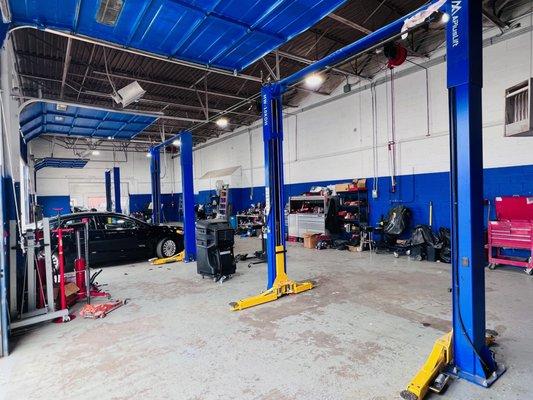 VINS Auto Care & Collision