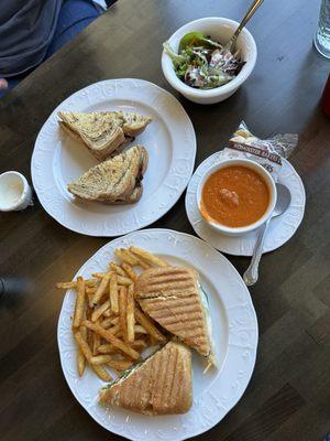 Two Bit Bistro