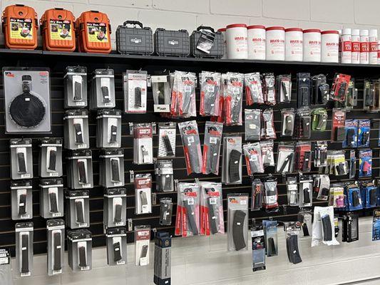 THE GUN STORE & RANGE