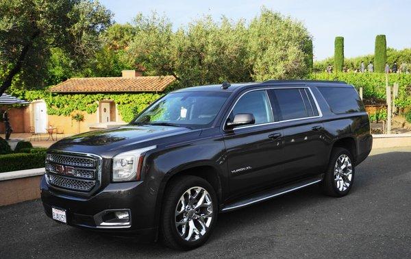 Travel in style in our very comfortable 7 pass SUV GM XL