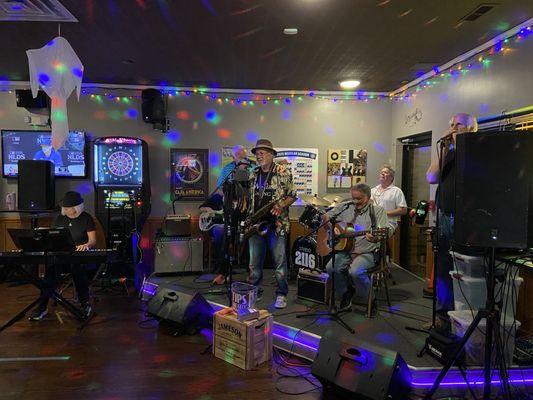 Band 2116 playing music.