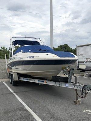 Our 2004 SeaRay Sundeck 220