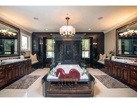 Eveline Bustillos - Coldwell Banker Residential Brokerage