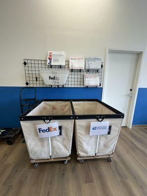 FedEx and USPS drop off area