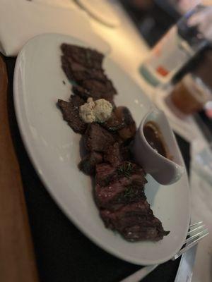Selanne Steak Tavern
