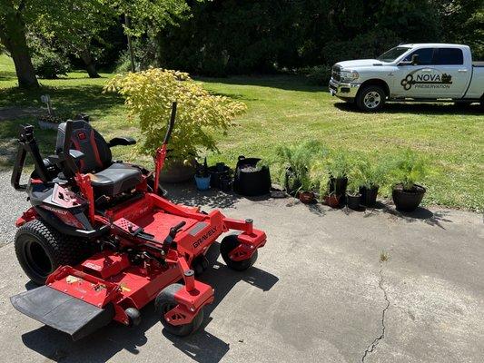 Zero turn commercial mower