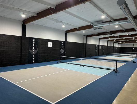 Wolf & Bear Pickleball