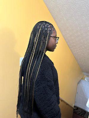 Knotless