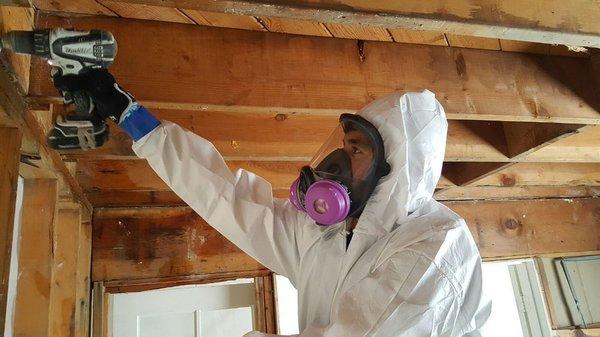 Removing asbestos