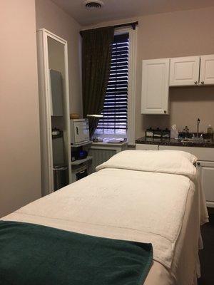 My new spa room! I work here now! So happy!