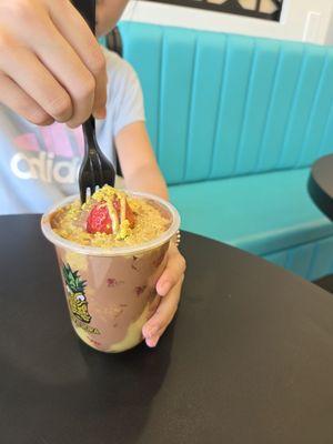 Dubai Chocolate Strawberry cup