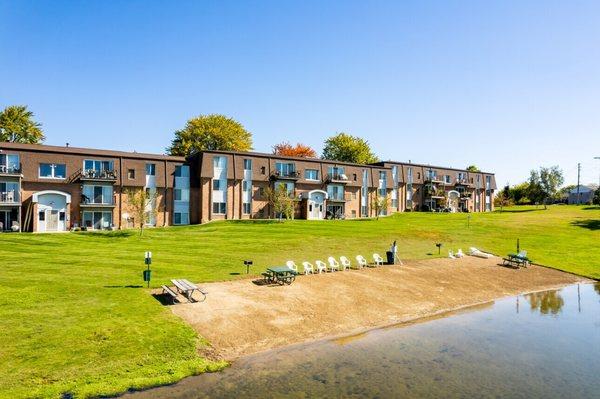 Greens Lake Apartments