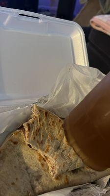 Baleadas and tamarindo jugo