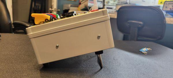 Creative Electronics Laboratory