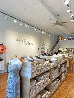 Jayne Outlet - Lake Geneva