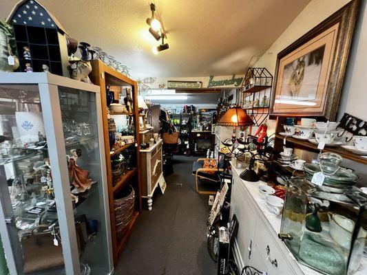 Bear Wallow Antiques & Things