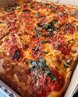 Nonna's Pizza & Restaurant