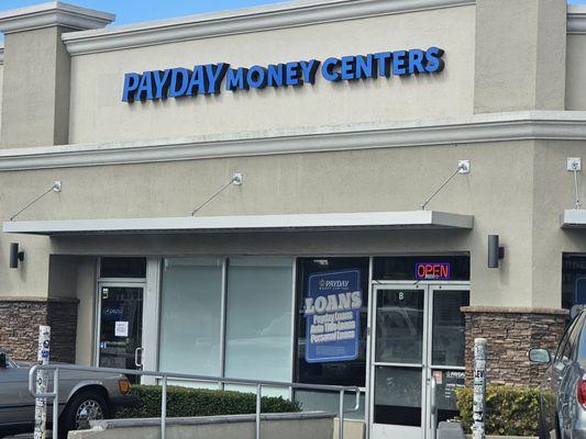 Convenience Location and lots of parking. LOANS, LOANS LOANS!!!!!