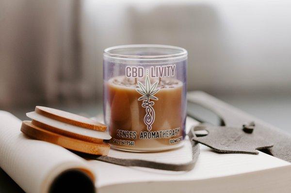 This Senses candle burns clean and smells luxurious, promoting peaceful calming effects.