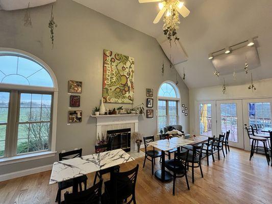 Acadian Wine Company