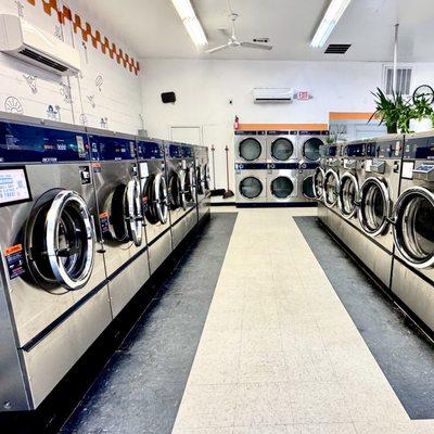 Large washers and dryers that can wash rugs, blankets, and bedding. Even King size blankets!