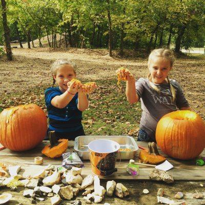 Had an amazing time at Peyton's Place! Friendly staff, beautiful and clean sites, newly remodeled bathrooms, we loved it!!